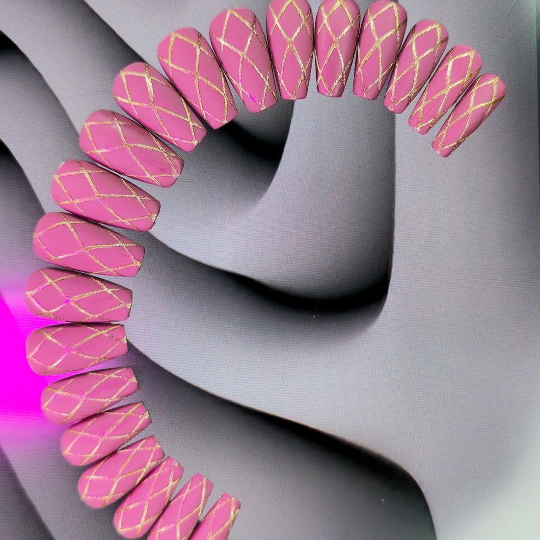 Pink Luxe Quilted Nails – Glamorous &amp; Chic