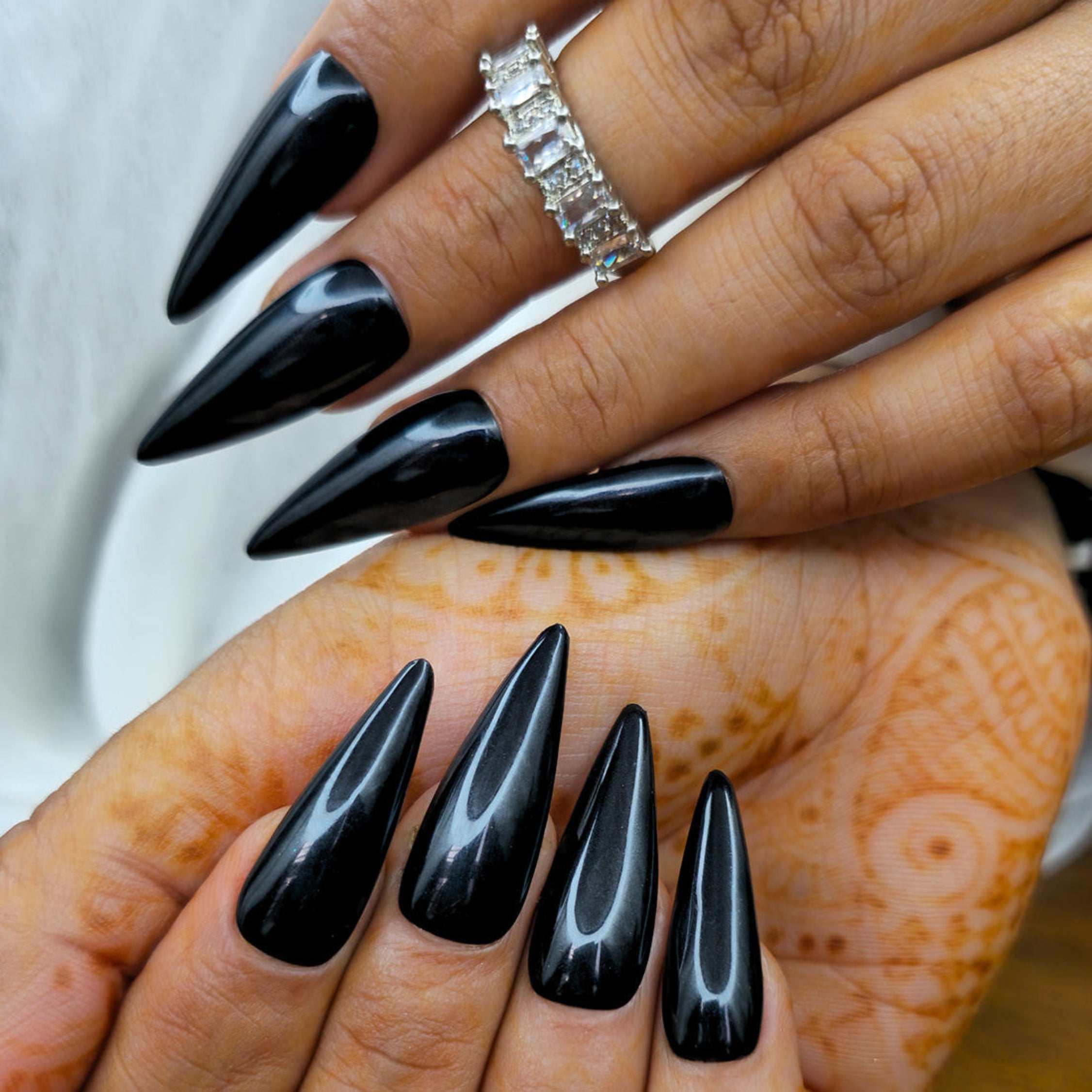 Midnight Stiletto