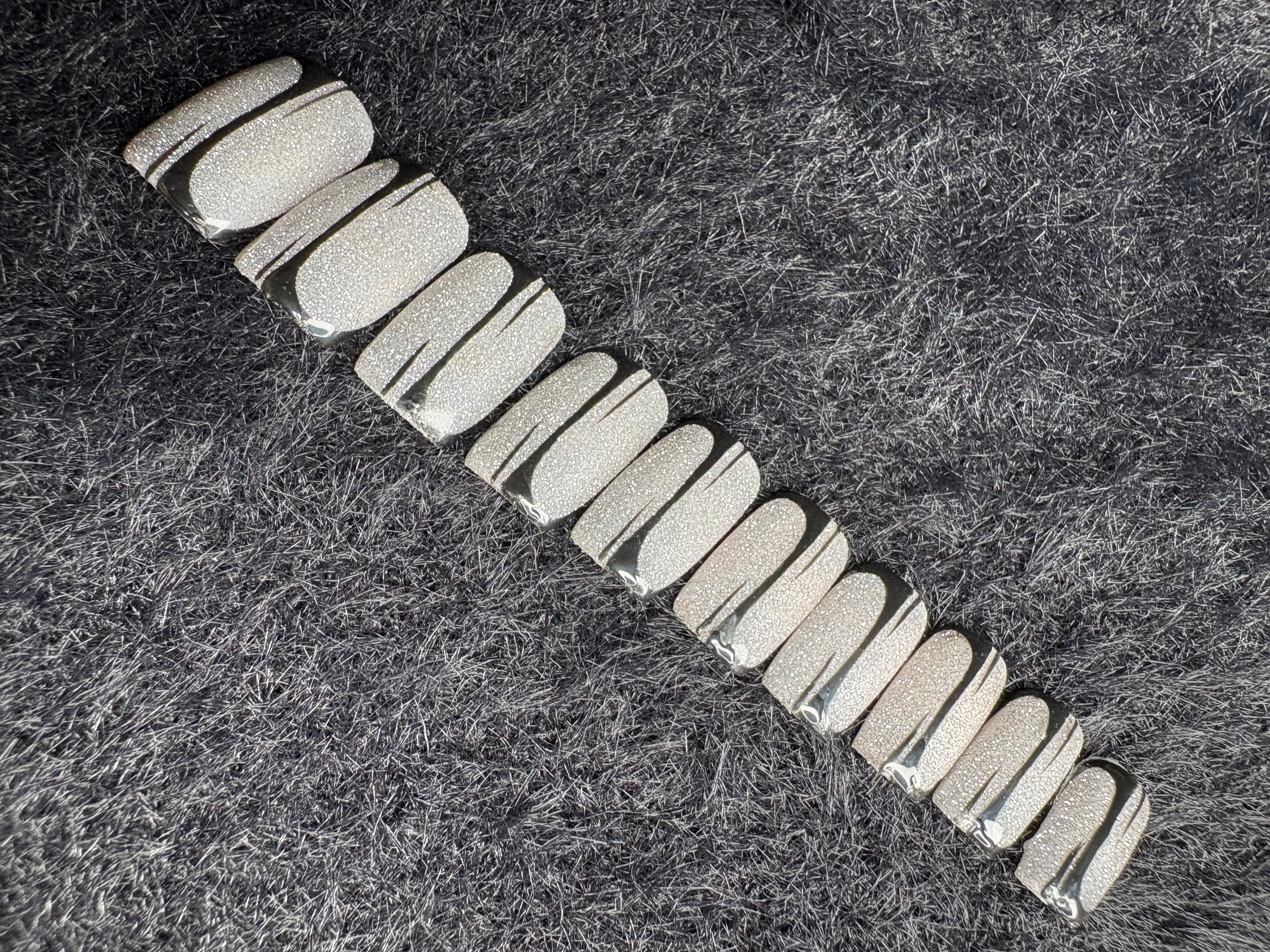 Silver Glitter Wave
