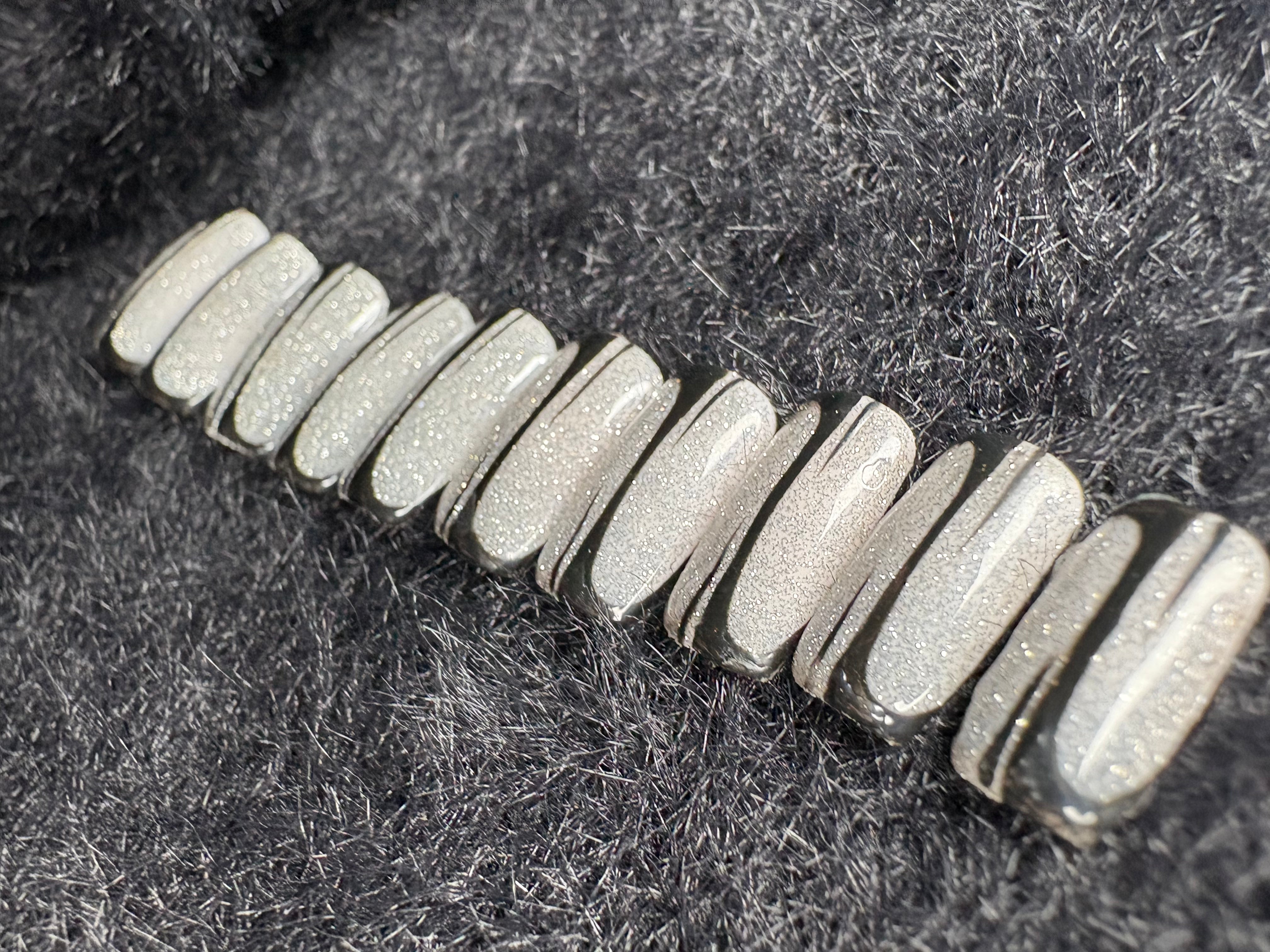 Silver Glitter Wave