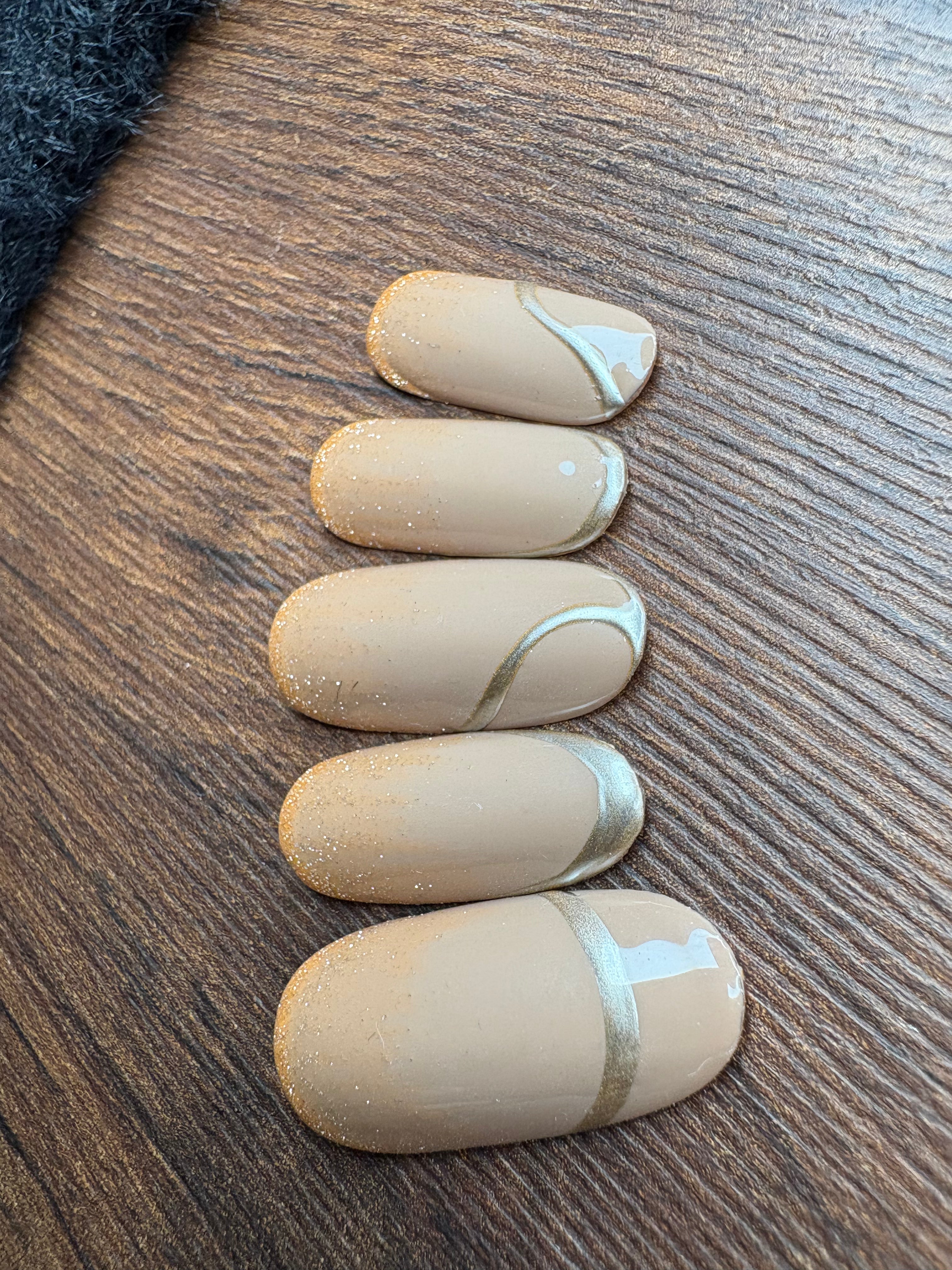 Nude Gold Accent