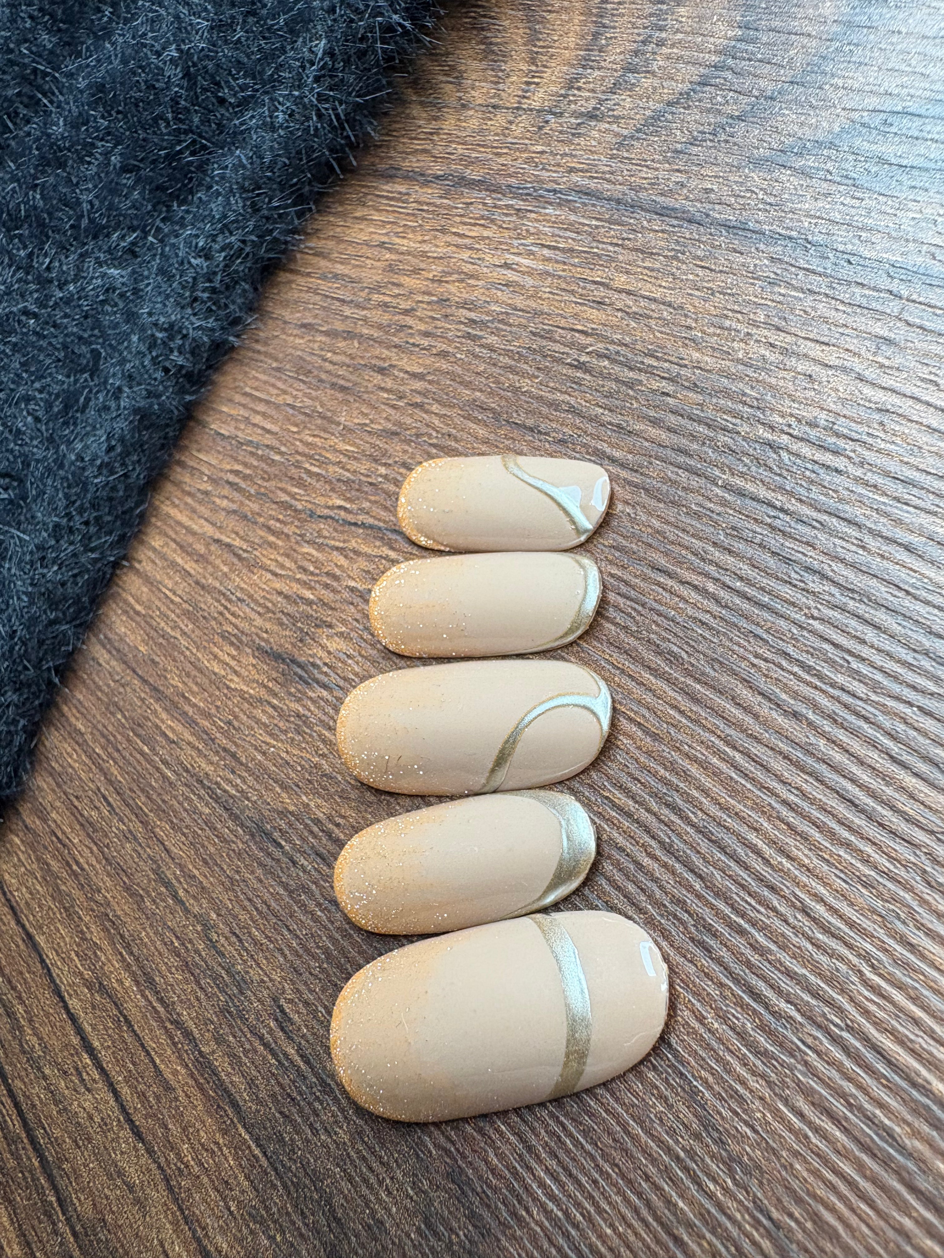 Nude Gold Accent