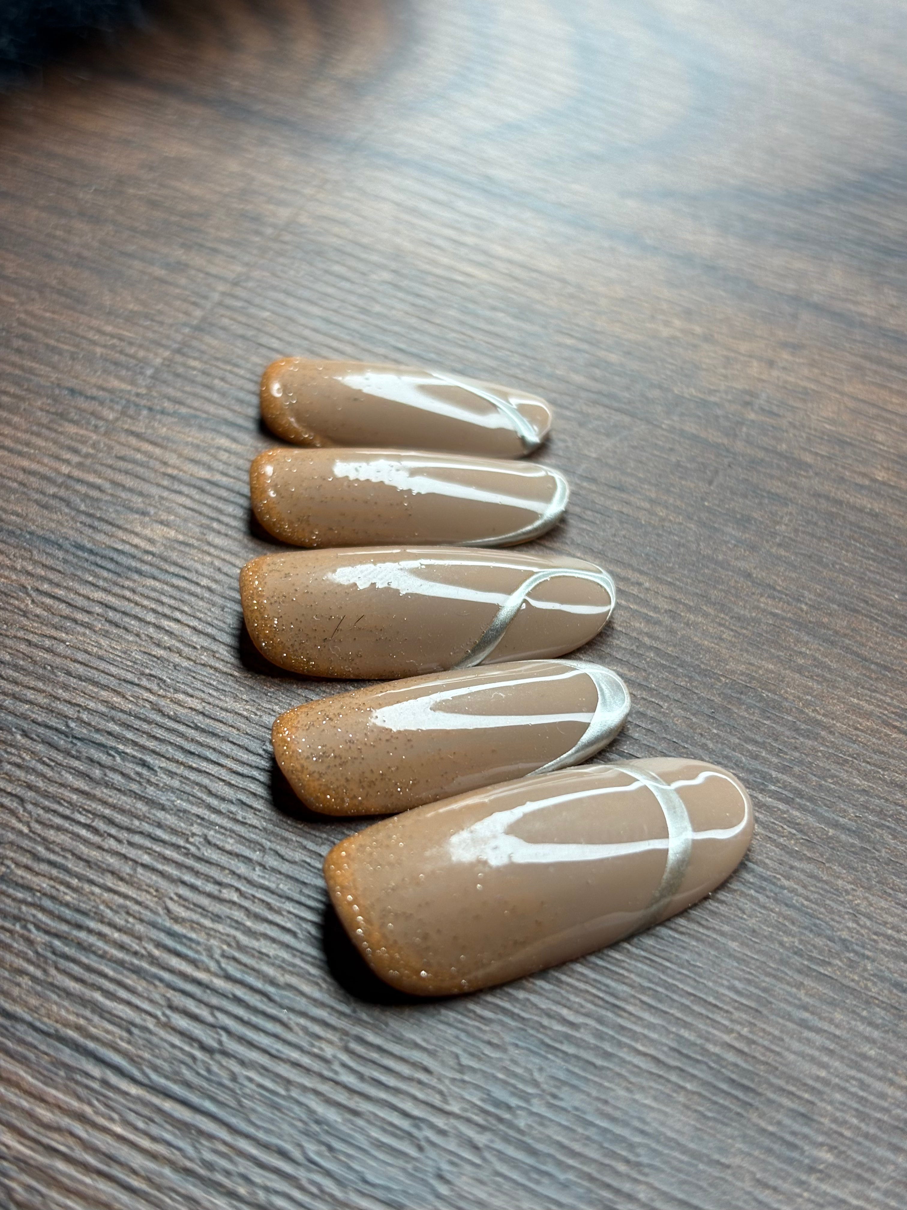 Nude Gold Accent