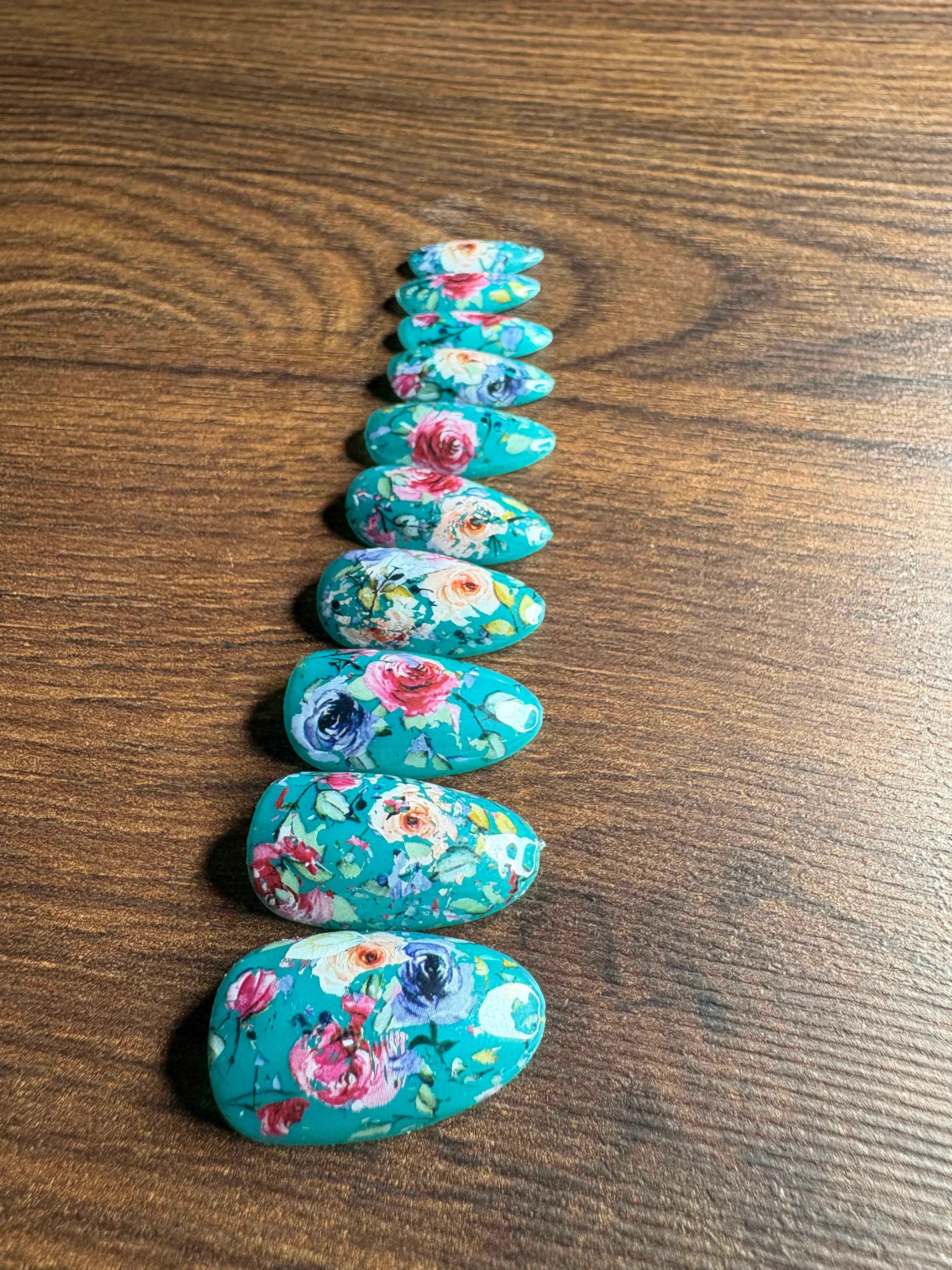 Teal Garden Bloom