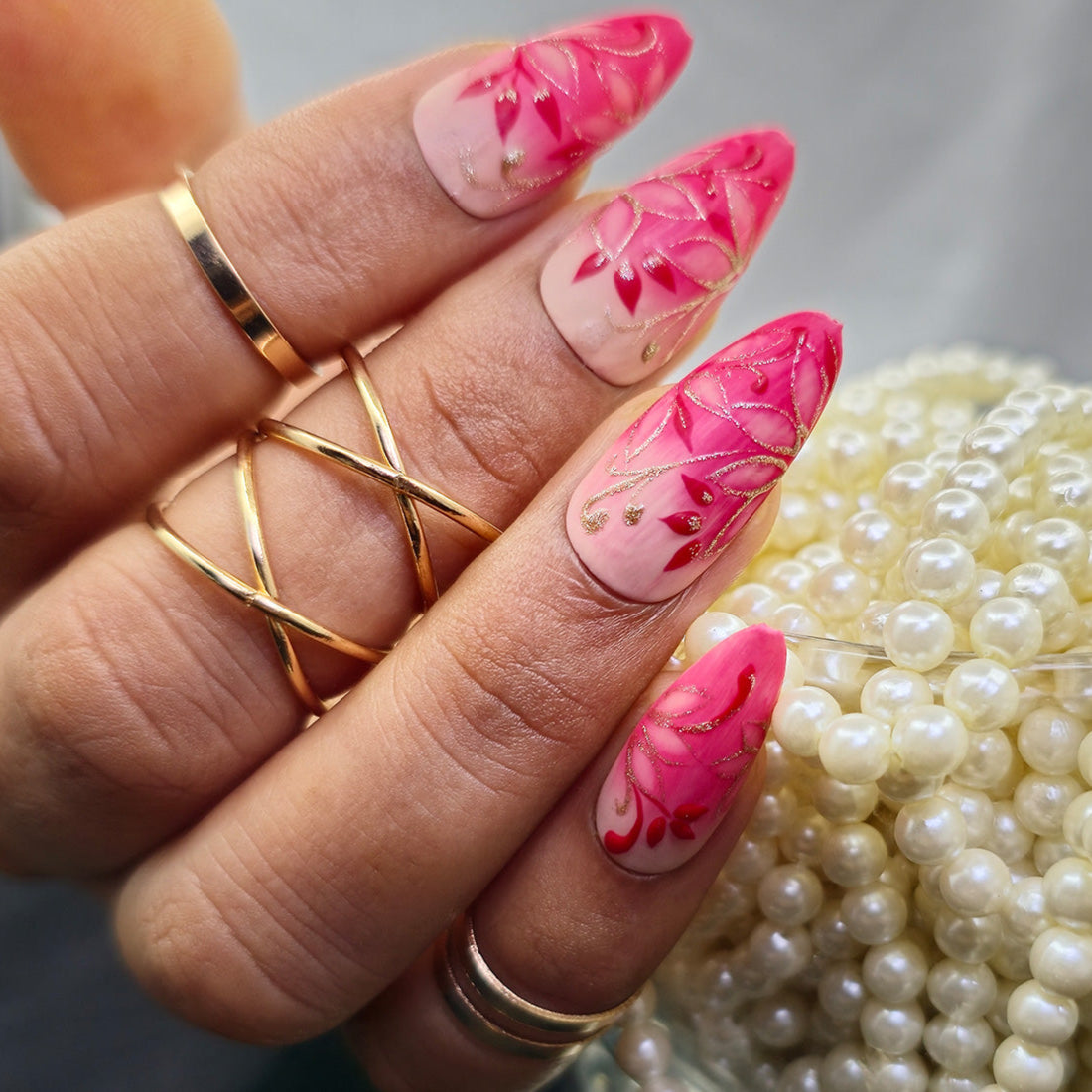 Elegant Pink & Gold Leaf
