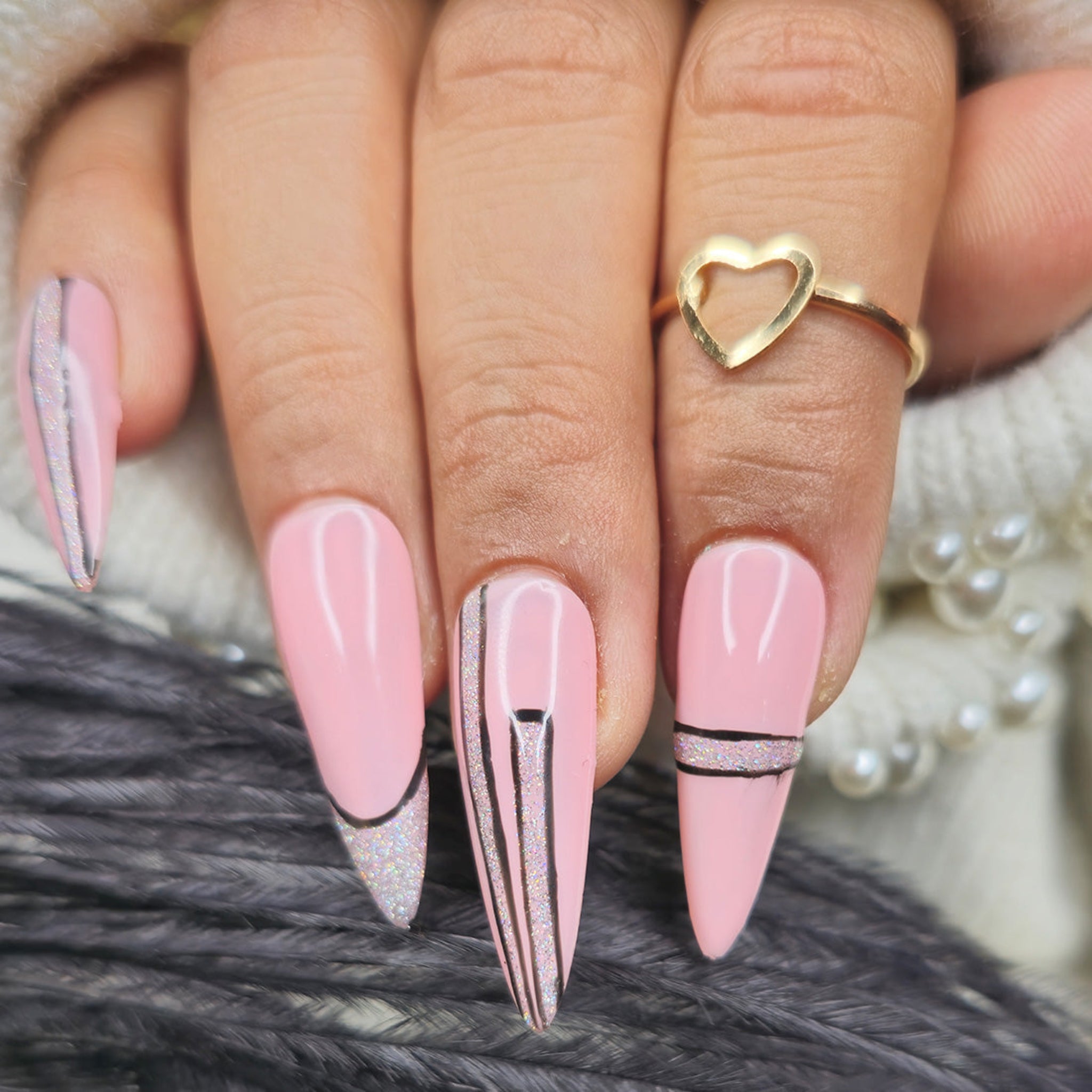 Linear Chic
