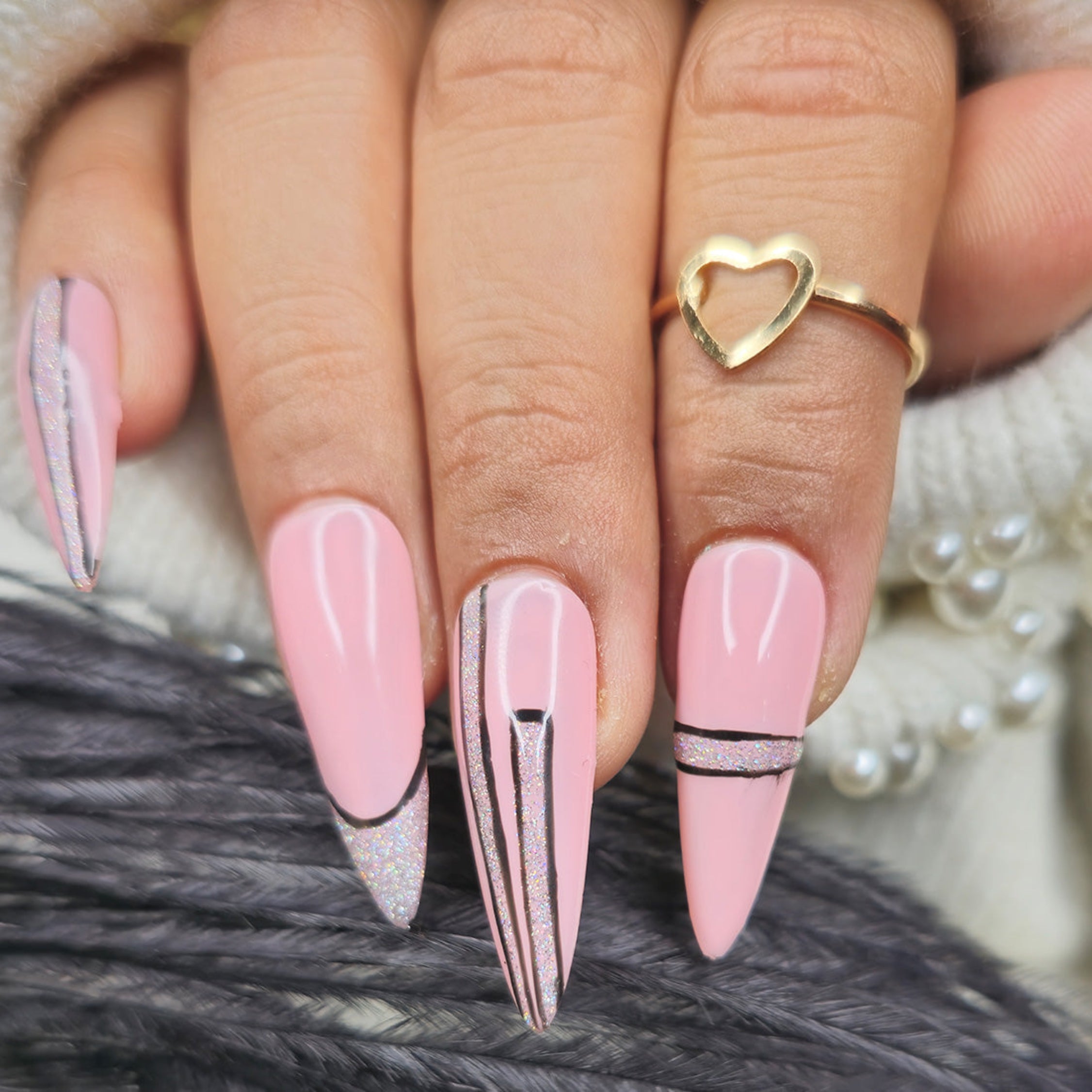 Linear Chic